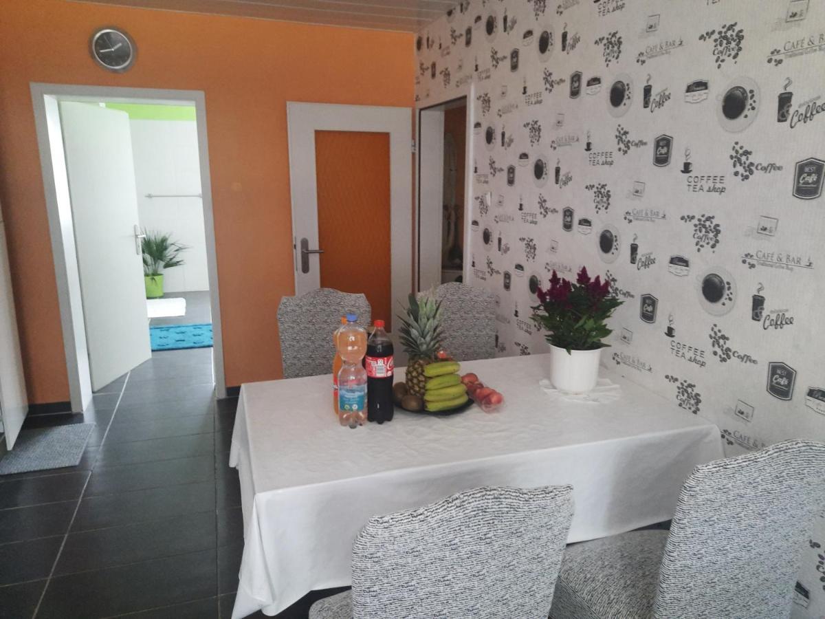 Joys Ferienwohnung Oberhausen  Exterior foto